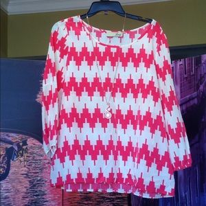 Preppy 3/4 sleeve pink & white printed blouse